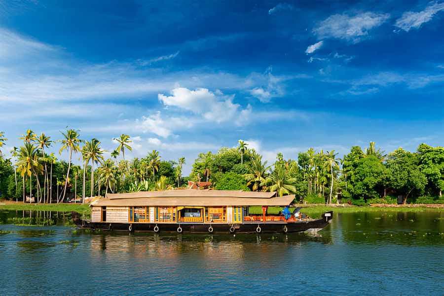 Kerala Backwaters Tour